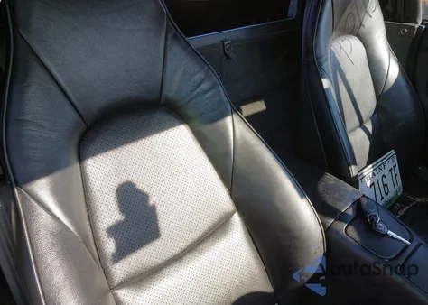 2004 Mazda Mx-5 Miata Ls z USA, uszkodzony, nr VIN JM1NB353740408716